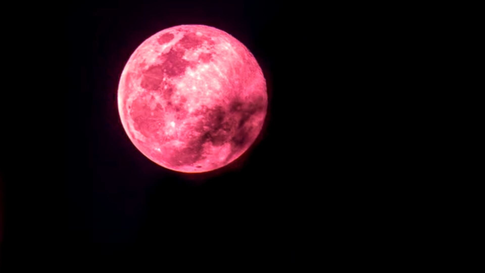 Strawberry Moon: আজ আকাশে দেখা যাবে 'স্ট্রবেরি মুন'? চাঁদের আজ এমন আজব নাম কেন?