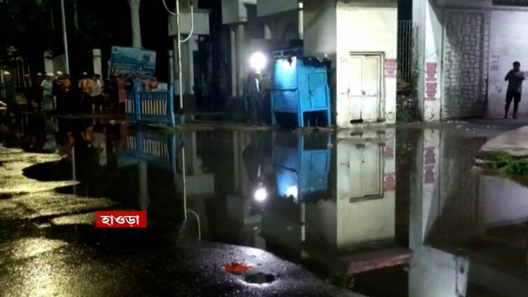 woman died after being electrocuted by a lamppost near the gate of Howrah Municipality Howrah News: হাওড়া পুরসভার গেটের কাছে ত্রিফলা আলোতে বিদ্যুৎস্পৃষ্ট হয়ে এক মহিলার মৃত্যু