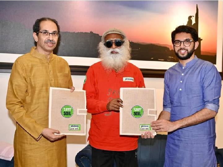 Maharashtra joined as 5th state with Esha Yoga founder jaggi vasudev's save soil movement “மண் காப்போம்” இயக்கத்துடன் கைகோத்த மகாராஷ்டிரா.. உத்தரவுக்கு நன்றி தெரிவித்த ஜக்கி வாசுதேவ்..