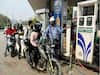 Petrol Diesel Crisis in Punjab: पंजाब के पेट्रोल पंपों पर भी पड़ने लगा सूखा,  पेट्रोल-डीजल न मिलने से जनता परेशान, आखिर क्या है वजह?