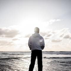 Health Tips : ঘুম ছাড়ছে না ? ক্লান্ত লাগছে ? যা করবেন