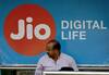 Jio Fiber broadband: ஜியோ ஃபைபர் பயன்படுத்த விரும்புறீங்களா? ஆன்லைனிலேயே பண்ணிடலாம்.. இதைப் படிங்க..
