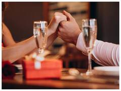 Dating Tips: पहली डेट के बाद गर्लफ्रेंड इंप्रेस हुई या नहीं? घबराए नहीं इन तरीकों से लगाएं पता