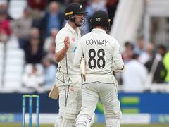 ENG vs NZ 2nd Test: चौथे दिन के आखिरी ओवरों में न्यूजीलैंड ने खोए अहम विकेट, रोमांचक मोड़ पर पहुंचा मैच