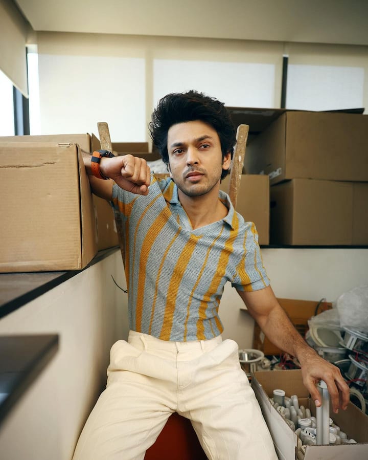 सध्या ललित 'मीडियम स्पायसी' या चित्रपटाच्या प्रमोशनमध्ये व्यस्त आहे.