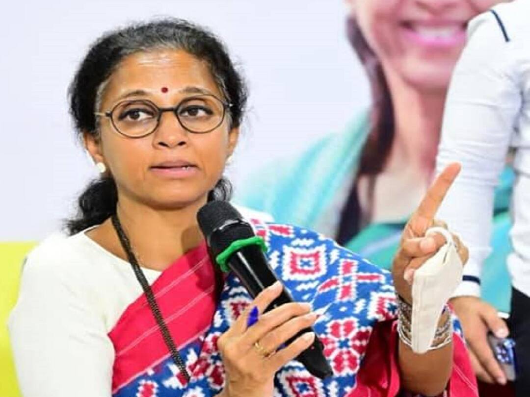 Ncp Leader Supriya Sule criticism on Centre Government  Supriya Sule : हे दडपशाहीचं सरकार, जे विरोधात बोलतात त्यांना नोटीस येते, सुप्रिया सुळेंचा निशाणा