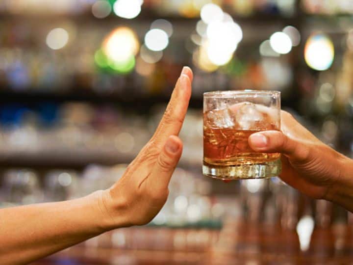 Home Remedies To Stop Drink Alcohol Habit Natural Way To Stop Drinking Alcohol Side Effect: शराब पीने से होते हैं ये नुकसान, जानिए शराब की लत कैसे छुड़ाएं