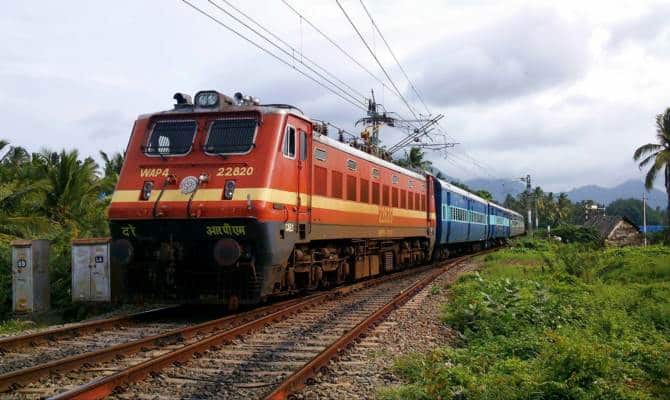 अगर आप भी इस यात्रा का हिस्सा बनना चाहते हैं तो इसके लिए आईआरसीटीसी की ऑफिशियल वेबसाइट irctctourism.com पर बुकिंग करवा सकते हैं. इसके साथ ही आप इसके रिजनल ऑफिस में जाकर भी अपनी टिकट बुक कर सकते हैं.