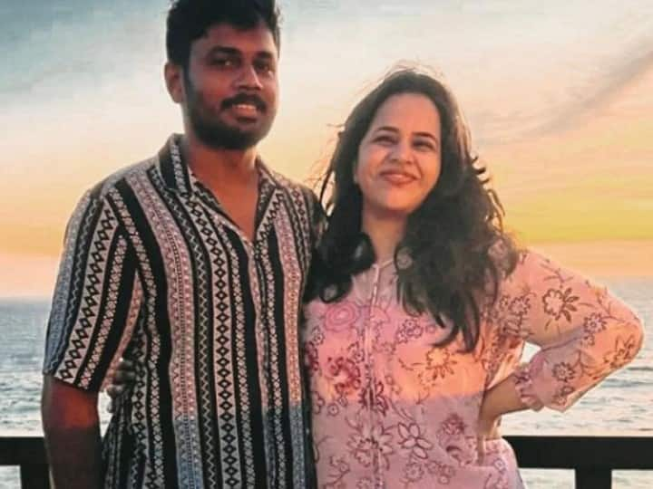 Sanju Samson shares photo with wife charulata Samson खाली वक्त को कुछ इस तरह एंजॉय कर रहे हैं Sanju Samson, सामने आई ये खूबसूरत तस्वीर