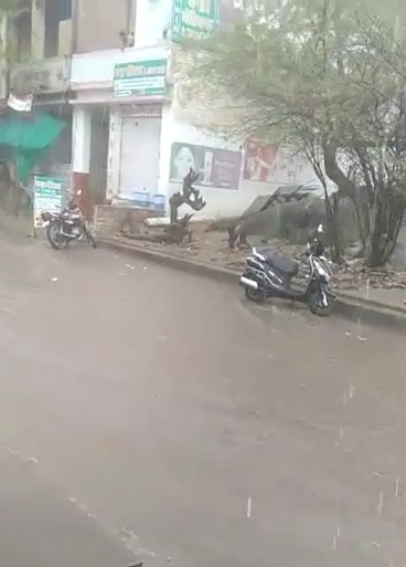 Rajasthan Weather: राजस्थान में प्री-मानसून में जमकर बरसे बादल, 2 साल बाद नदियों में दिखा पानी