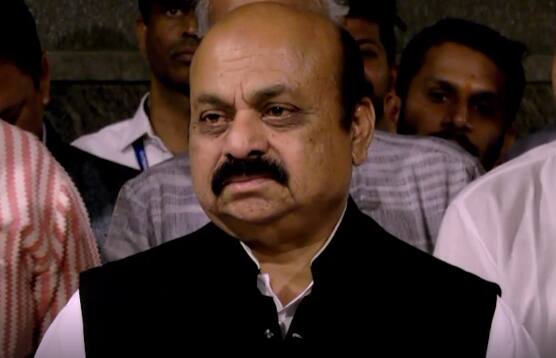 777 Charlie Movie : Karnataka CM Bommai సినిమా చూసి బోరుమన్నరు | ABP Desam