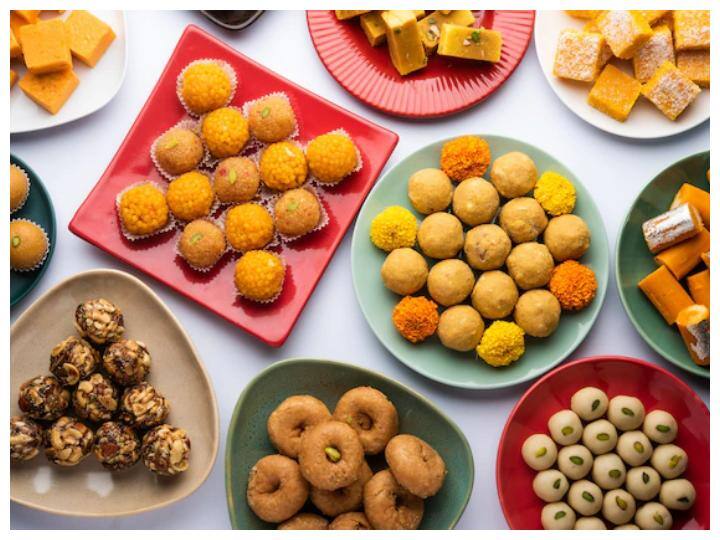 जी हां, आज हम आपको भारत की कुछ फेमस स्वीट डिशेज के बारे में बता रहे हैं जिनमें भरपूर मात्रा में प्रोटीन पाया जाता है. तो आइए जानें इनकी लिस्ट.