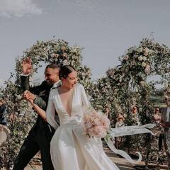 ફૂટબોલર કેવિન-પ્રિન્સે ગર્લફ્રેન્ડ સાથે વર્ચ્યુઅલ સ્પેસમાં ચંદ્ર પર કર્યા લગ્ન, અહીં જુઓ PHOTOS