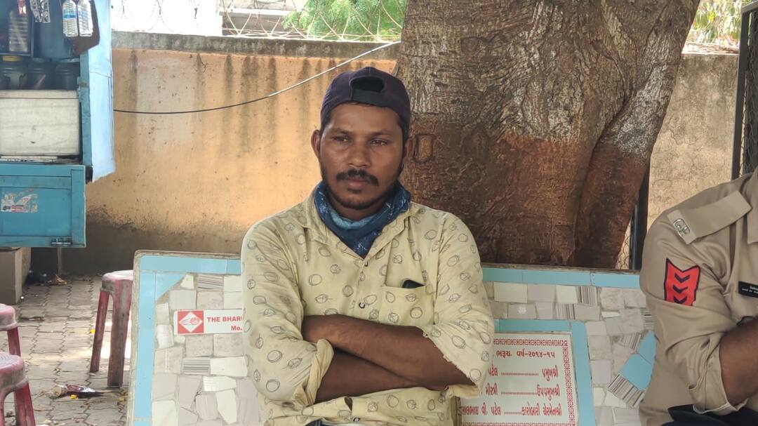 Son MURDER HIS father in Limbet village ભરૂચ: સગા પુત્રએ પિતાની ઢોર માર મારી હત્યા કરતા ચકચાર