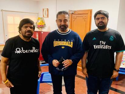 Actor T Rajendar Meet Kamalhassan Photo Viral On social Media T Rajendar Meet Kamalhassan:  கமலுடன் சந்திப்பு.. அமெரிக்கா பறக்கும் டி.ஆர்..? வைரலாகும் புகைப்படம்..!