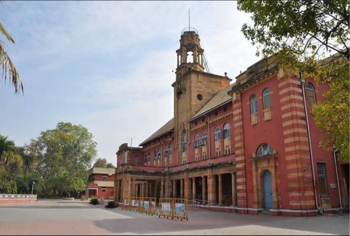 Nagpur Blast Explosion at Nagpur General Post Office that parcel arrived from Nashik Nagpur Blast: नागपूरच्या जनरल पोस्ट ऑफिसमध्ये स्फोट, नाशिकवरुन पार्सल आल्याची माहिती