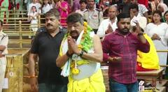 In Pics: इंदौर में मेयर उम्मीदवार के एलान के बाद महाकाल के दरबार में पहुंचे कैलाश विजयवर्गीय, पूजा अर्चना की