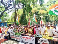 Pune News: पुण्यात भरली मोदींच्या नावाची बाजारपेठ; राष्ट्रवादीच्या नेत्यांकडून अनोखं आंदोलन