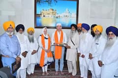 ਬ੍ਰਿਟਿਸ਼ ਹਾਈ ਕਮਿਸ਼ਨਰ ਅਲੈਗਜ਼ੈਂਡਰ ਏਲਿਸ ਸੱਚਖੰਡ ਸ੍ਰੀ ਹਰਿਮੰਦਰ ਸਾਹਿਬ ਵਿਖੇ ਹੋਏ ਨਤਮਸਤਕ