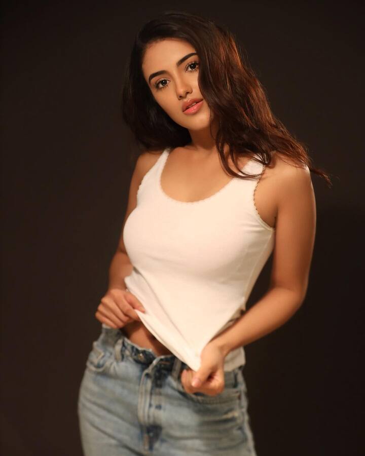 మాళవిక శర్మ (Image Credit: Malvika Sharma/ Instagram)