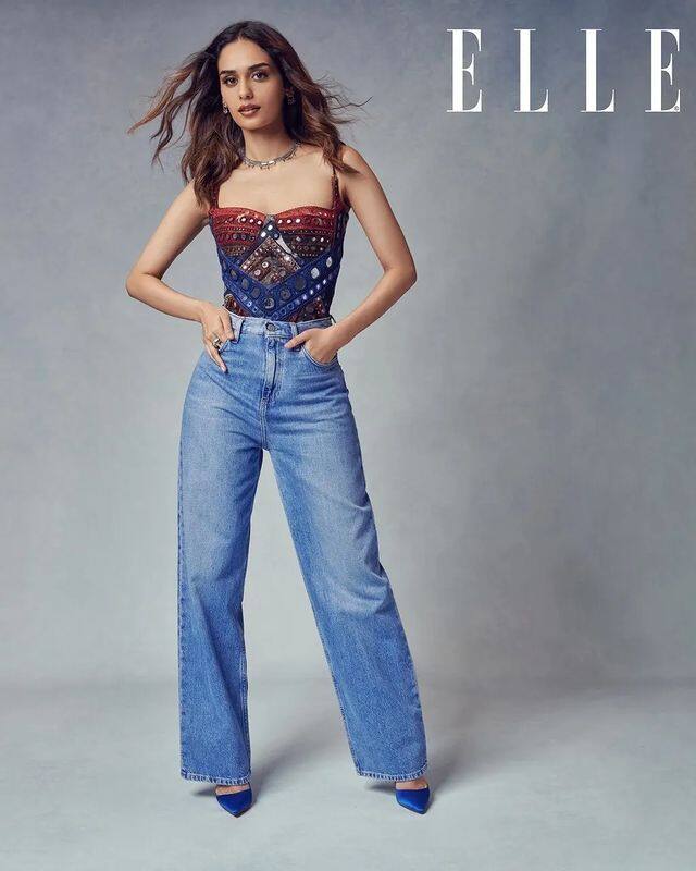 अभिनेत्री सोशल मीडियावरही खूप अॅक्टिव्ह राहू लागली आहे. मानुषीने आता अक्षय कुमारसोबत 'सम्राट पृथ्वीराज' या चित्रपटातून अभिनय क्षेत्रात पदार्पण केले आहे. (photo:manushi_chhillar/ig)