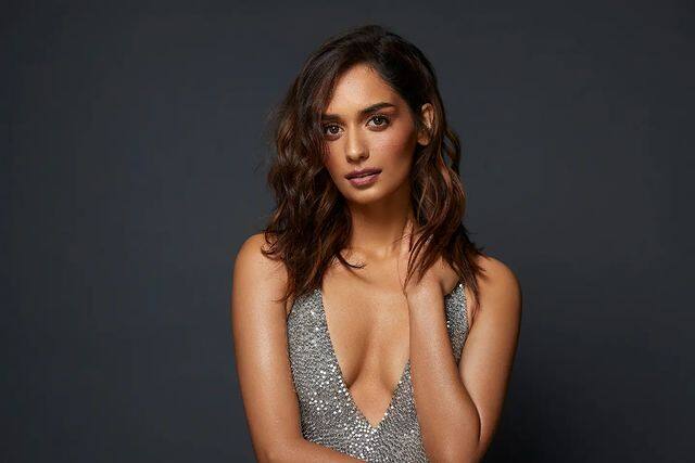 मिस वर्ल्ड मानुषी छिल्लरच्या स्टाईलने नेहमीच लोकांना भुरळ घातली आहे, मात्र काळासोबत तिचा बोल्डनेस वाढत आहे. (photo:manushi_chhillar/ig)