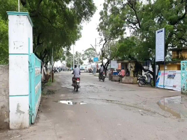 வானவேடிக்கையுடன் மகிழ்ச்சியாக மீன்பிடிக்க கடலுக்கு சென்ற மீனவர்கள்..!