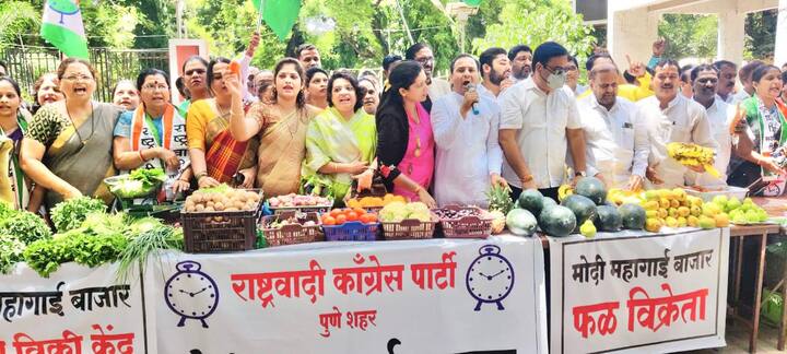 देशात महागाईने उच्चांक गाठला असून यावर्षी महागाईचा उच्चांक मोडीत काढला असून या आठवड्यात घाऊक महागाई दर 15.88 वर गेला आहे.