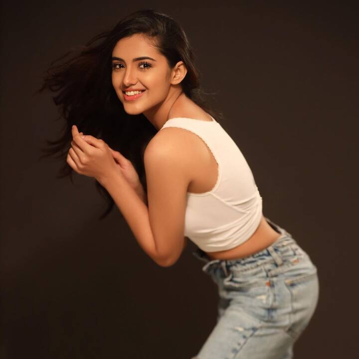 మాళవిక శర్మ (Image Credit: Malvika Sharma/ Instagram)
