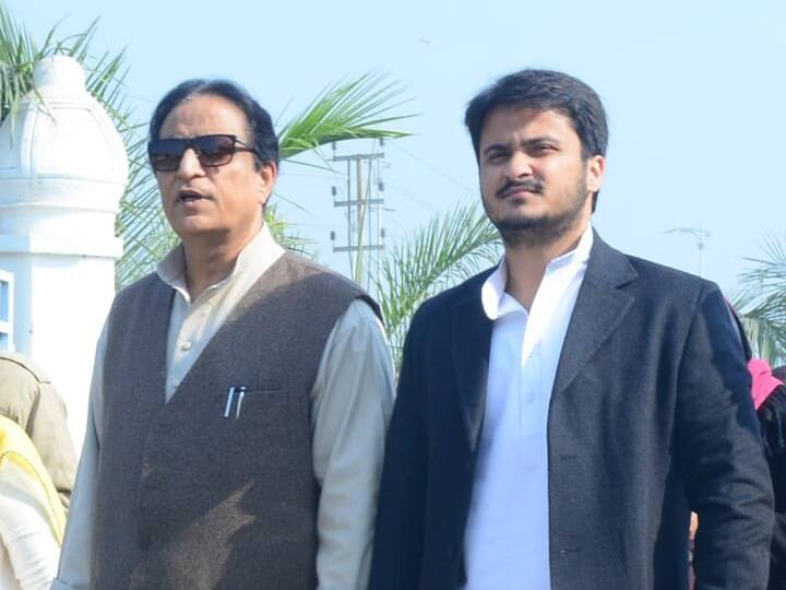 Rampur By-poll: रामपुर में प्रचार के लिए उतरा पूरा आजम खान परिवार, घर-घर जाकर वोट मांगेंगे बेटे अब्दुल्ला Rampur By-poll Entire Azam Khan family in campaign for Samajwadi Party son Abdullah will go door to door seeking votes Rampur By-poll: रामपुर में प्रचार के लिए उतरा पूरा आजम खान परिवार, घर-घर जाकर वोट मांगेंगे बेटे अब्दुल्ला