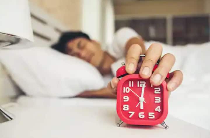 ਦੇਰ ਰਾਤ ਤੱਕ ਨੀਂਦ ਨਾ ਆਉਣ ਨਾਲ ਪੁਰਸ਼ਾਂ ਦੀ ਜਣਨ ਸ਼ਕਤੀ 'ਤੇ ਅਸਰ ਪੈਂਦਾ ਹੈ।