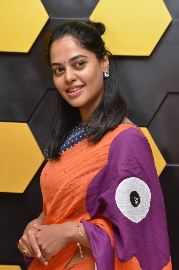 తెలుగులో ఆమె చివరిగా 'పిల్ల జమీందార్' సినిమాలో కనిపించింది. ఆ తరువాత కోలీవుడ్ లో బిజీ అయింది.