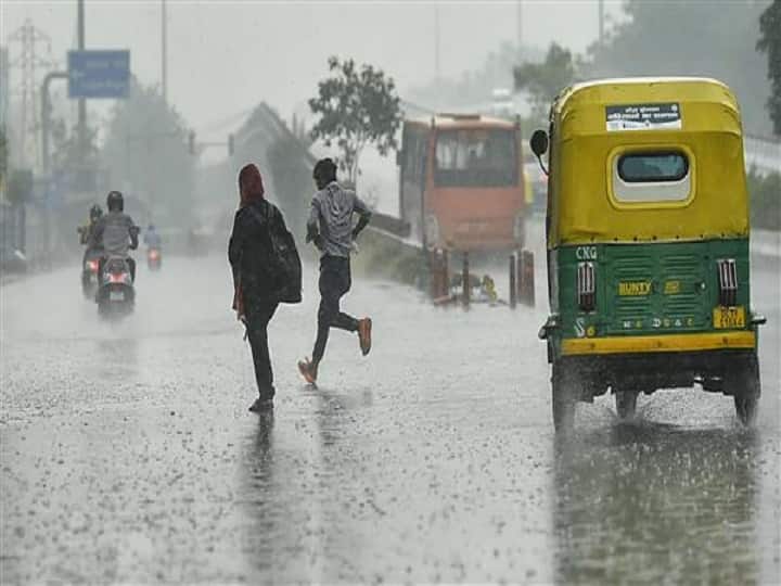 Delhi-NCR Weather Forecast Today 15 June IMD Rain Alert in Delhi Noida Gurugram News Delhi-NCR Weather Forecast: दिल्ली-एनसीआर में भीषण गर्मी से राहत, आज से अगले 6 दिनों तक चलेगी आंधी और होगी बारिश