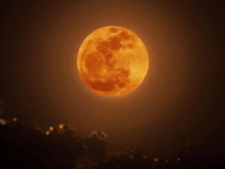 strawberry super moon 2022 lights up the night sky on june 14 see first