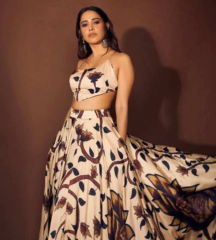 यानंतर ती अक्षय कुमारच्या सेल्फी या चित्रपटात दिसणार आहे.(photo:nushrrattbharuccha/ig)