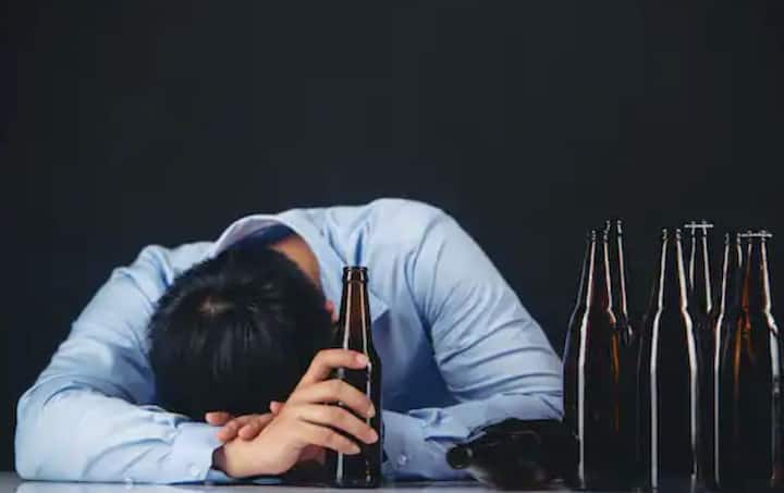 ਸ਼ਰਾਬ ਦਾ ਜ਼ਿਆਦਾ ਸੇਵਨ ਸਪ੍ਰਮ ਕਾਊਂਟ ਨੂੰ ਘਟਾ ਸਕਦਾ ਹੈ।