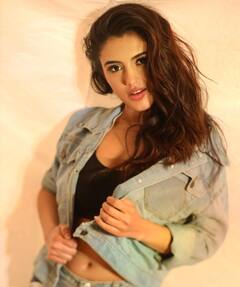 Malavika Sharma Photos:  మాళవిక శర్మ మెస్మరైజింగ్ లుక్