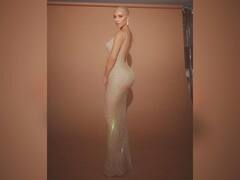 PHOTO : तब्बल 6000 क्रिस्टल, कोटींची किंमत, किम कर्दाशियनने परिधान केलेल्या मर्लिन मुन्रोंच्या ‘त्या’ ड्रेसचं मोठं नुकसान!