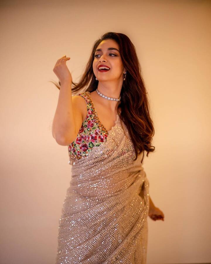 కీర్తి సురేష్ అందమైన ఫోటోలు  -Image credit: Keerthy Suresh/Instagram