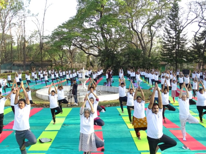 Yoga Health Benefits: சர்வதேச யோகா தினம் 2022: உடல் நலத்தை மேம்படுத்தும் யோகாவும் அதன் பலன்களும்