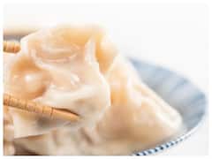 How To Eat Food: मोमो खाने से शख्स की हुई मौत के बाद, जानें खाना खाने का सही तरीका