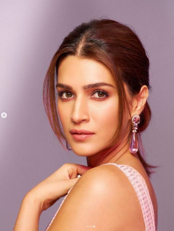 क्रिती सॅननचा स्टनिंग लूक पाहिलात का?