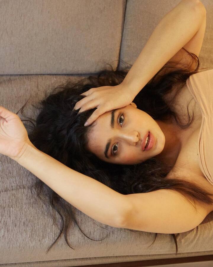 కేతికా శర్మ అందమైన ఫోటోలు  -Image credit: Kethika Sharma/Instagram