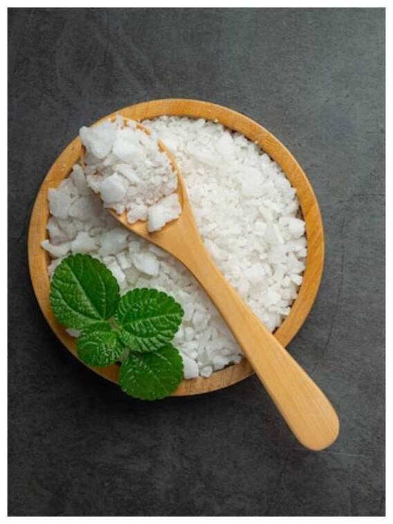 नमक खाने के फायदे और नुकसान