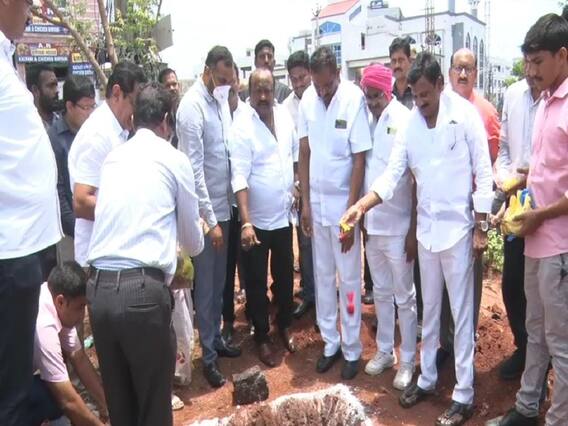 Karimnagar: కరీంనగర్లో ఇంటిగ్రేటెడ్ కమాండ్ కంట్రోల్ సెంటర్, అందుబాటులోకి ఎప్పటి నుంచంటే Karimnagar: కరీంనగర్లో ఇంటిగ్రేటెడ్ కమాండ్ కంట్రోల్ సెంటర్, అందుబాటులోకి ఎప్పటి నుంచంటే