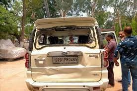 Agnipath Scheme Protest : BJP MLA Aruna Devi's car attacked and started throwing stones in Nawada Agnipath Scheme Protest : ਨਵਾਦਾ 'ਚ ਭਾਜਪਾ ਵਿਧਾਇਕ ਅਰੁਣਾ ਦੇਵੀ ਦੀ ਕਾਰ 'ਤੇ ਹਮਲਾ, ਭੱਜ ਕੇ ਬਚਾਈ ਜਾਨ