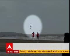દમણના દરિયામાં કોસ્ટગાર્ડની ટીમે હેલિકોપ્ટરથી રેસ્ક્યૂ કરી યુવકને બચાવ્યો, જુઓ વિડીયો