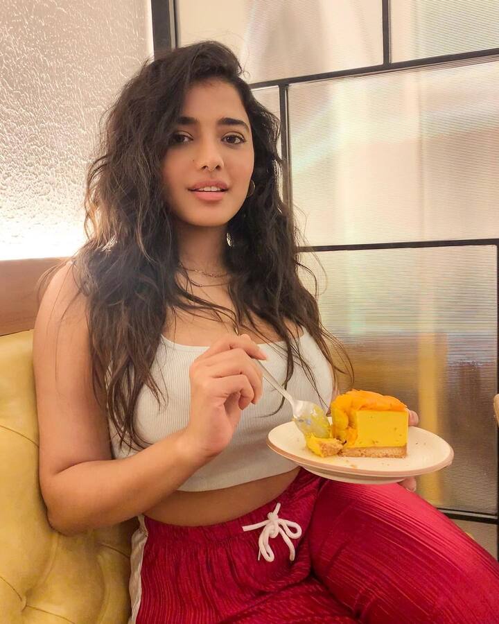 కేతికా శర్మ అందమైన ఫోటోలు  -Image credit: Kethika Sharma/Instagram
