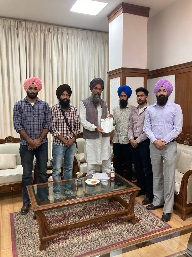 Student organization 'Sath'  Meet with the Speaker of the Punjab Vidhan Sabha to stop the centralization of the Punjab University ਪੰਜਾਬ ਯੂਨੀਵਰਸਿਟੀ ਦੇ ਕੇਂਦਰੀਕਰਨ ਨੂੰ ਰੋਕਣ ਲਈ ਵਿਦਿਆਰਥੀ ਜਥੇਬੰਦੀ ਸੱਥ ਵੱਲੋਂ ਪੰਜਾਬ ਵਿਧਾਨ ਸਭਾ ਦੇ ਸਪੀਕਰ ਨਾਲ ਮੁਲਾਕਾਤ