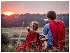 Fathers Day 2022 : फादर्स डे पर पापा को गिफ्ट करें ये चीजें, बनी रहेगी सेहत आंखों से झलकेगा प्यार